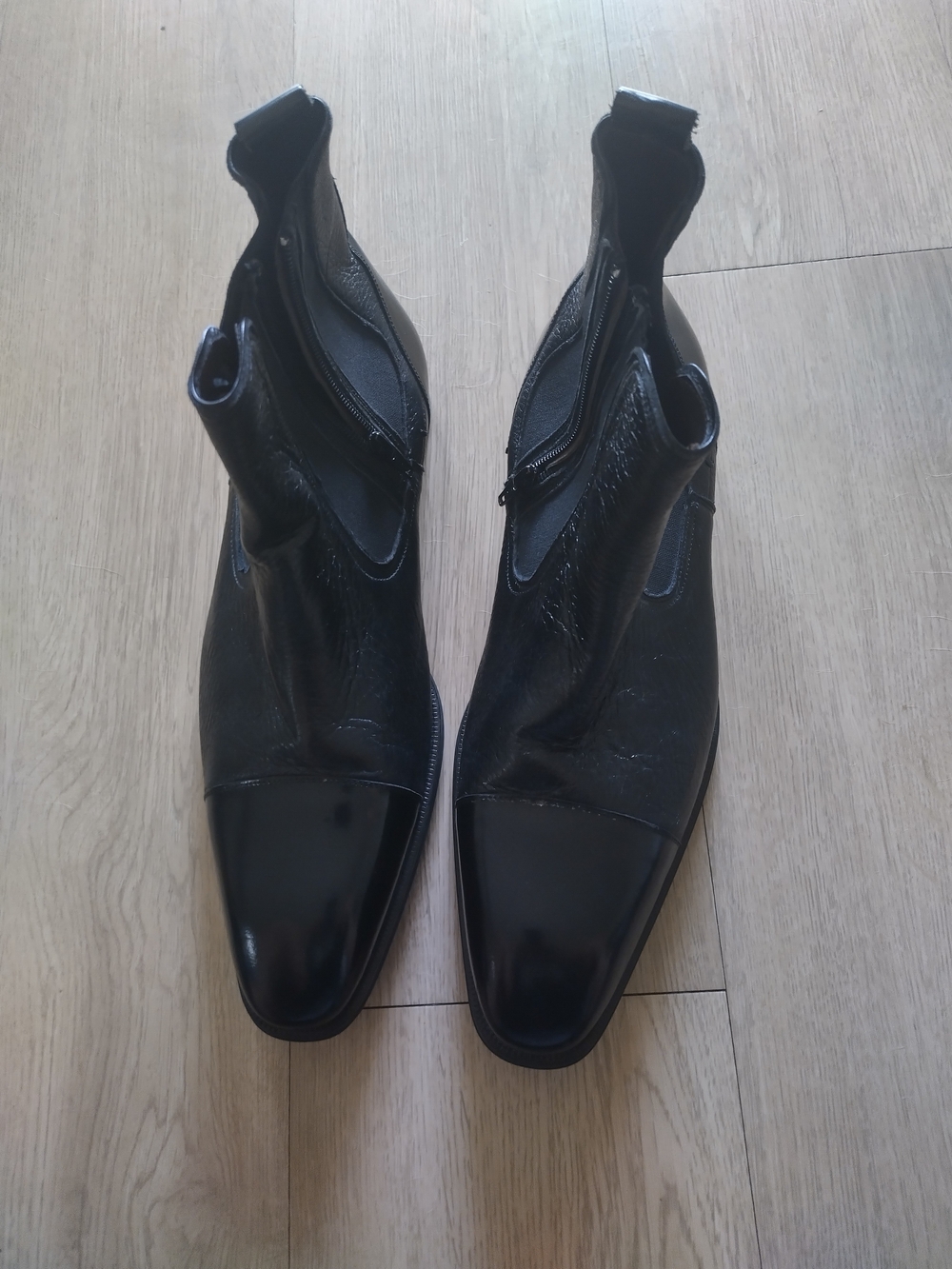 Mezlan Black Leather Cap-Toe Side-Zip Boots
